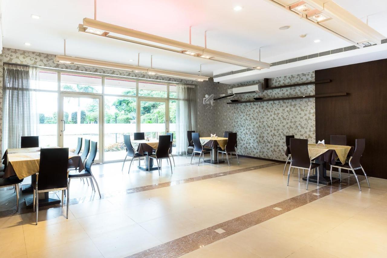 Treebo Fort Club 하이데라바드 외부 사진